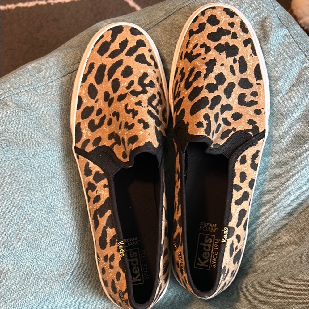 Like new Keds Women's Leopard Print Slip-On Shoes